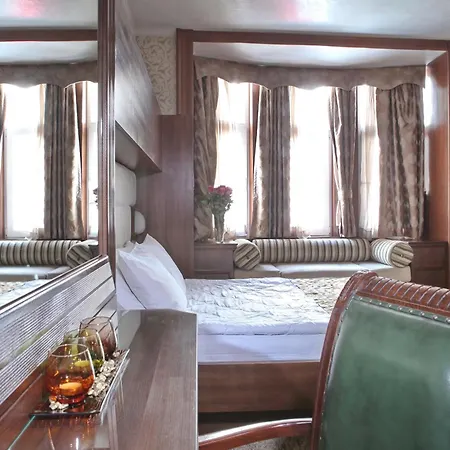 维拉特雷兹吉酒店